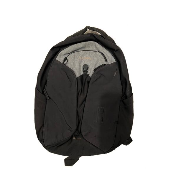 Under Armour Other - Under Armour Storm Padded Computer Backpack